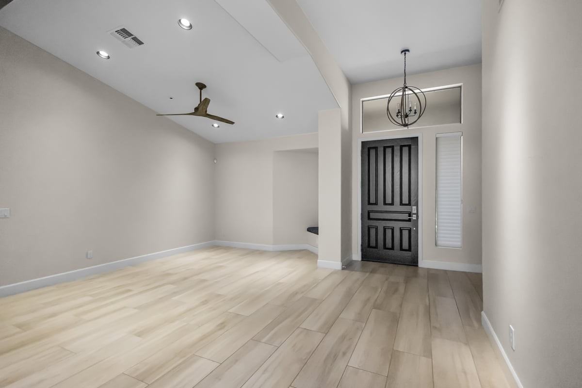 2486 W Shannon St - Photo 6 of 50