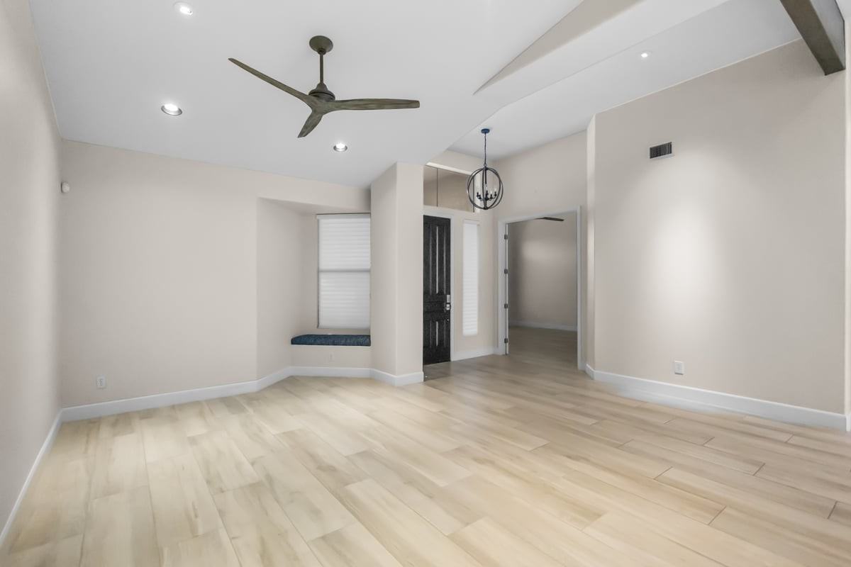 2486 W Shannon St - Photo 7 of 50