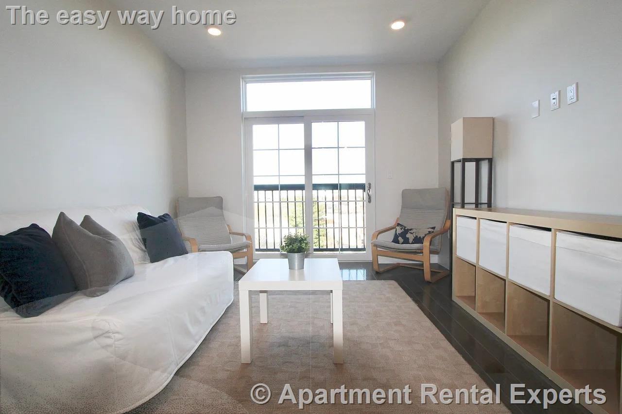 434 Mcgrath Hwy #204 - Photo 3 of 5
