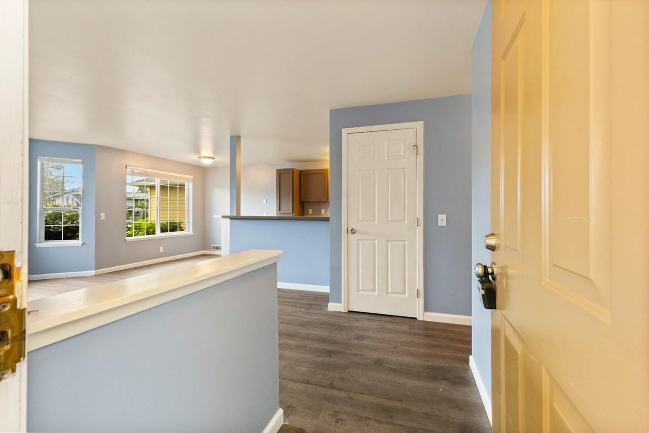 18461 Killarney Cir Se #3 - Photo 2 of 23