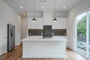 6319 Richmond Ave - Photo 1 of 1