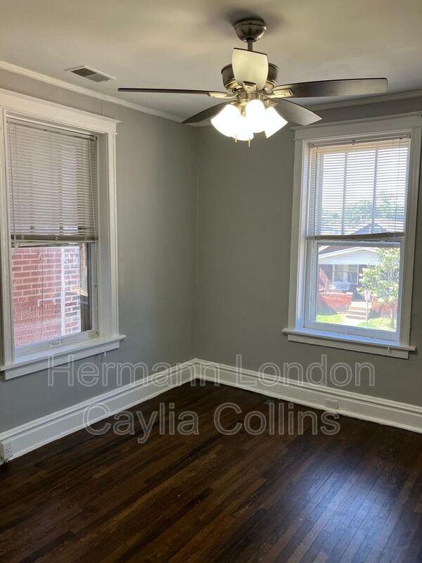 6918 Moellenhoff St #2F - Photo 7 of 12