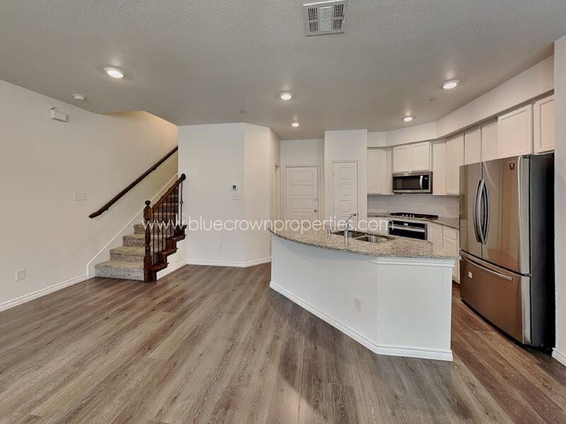 2431 Klamath Dr - Photo 5 of 17