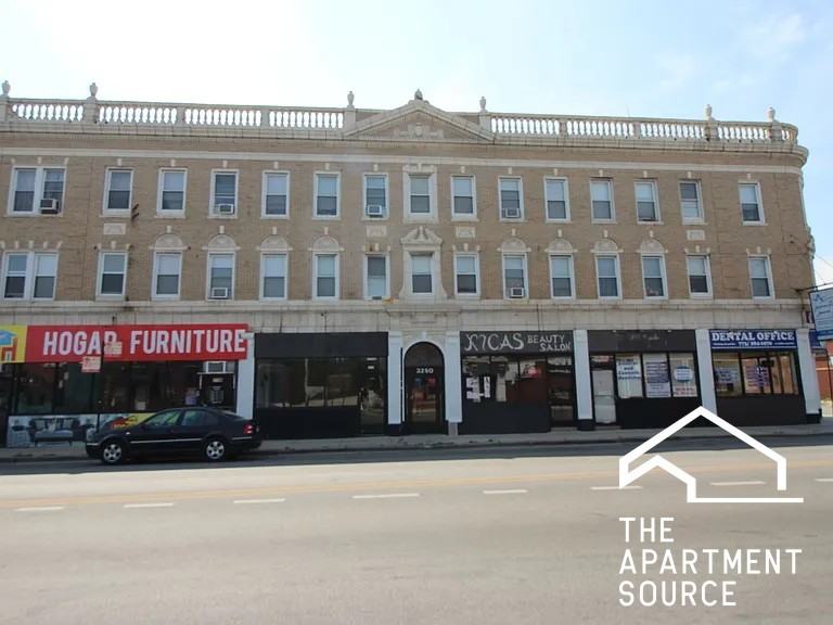 3250 N Pulaski Rd #211 - Photo 5 of 5