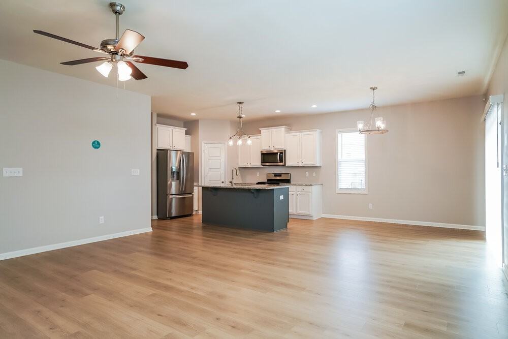 194 W Lumber Ct - Photo 4 of 16