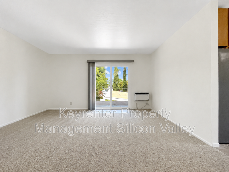 923 Ravenscourt Avenue #3 - Photo 5 of 20