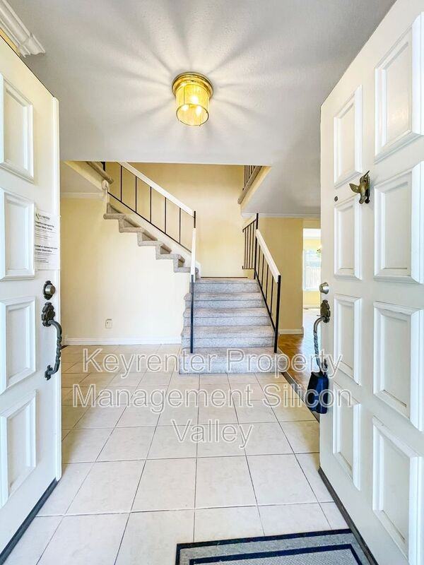 1293 Knollview Dr - Photo 2 of 30