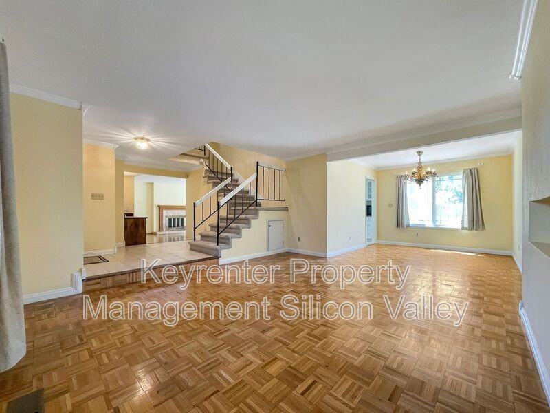 1293 Knollview Dr - Photo 3 of 30