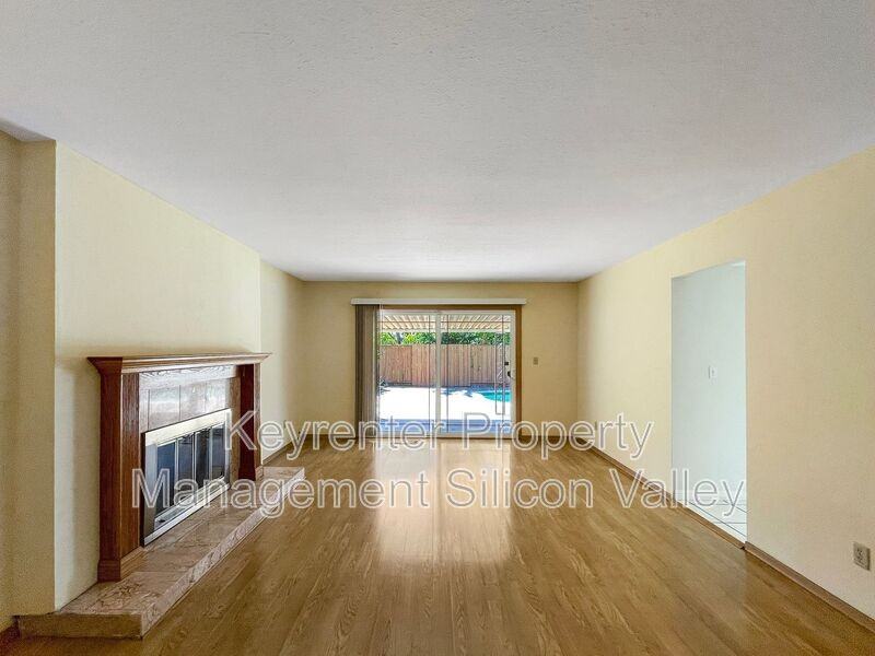 1293 Knollview Dr - Photo 7 of 30