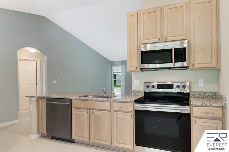 37 Ballard Ln - Photo 7 of 39