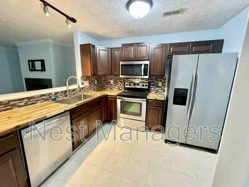 350 Bubble Creek Ct #3 - Photo 4 of 19