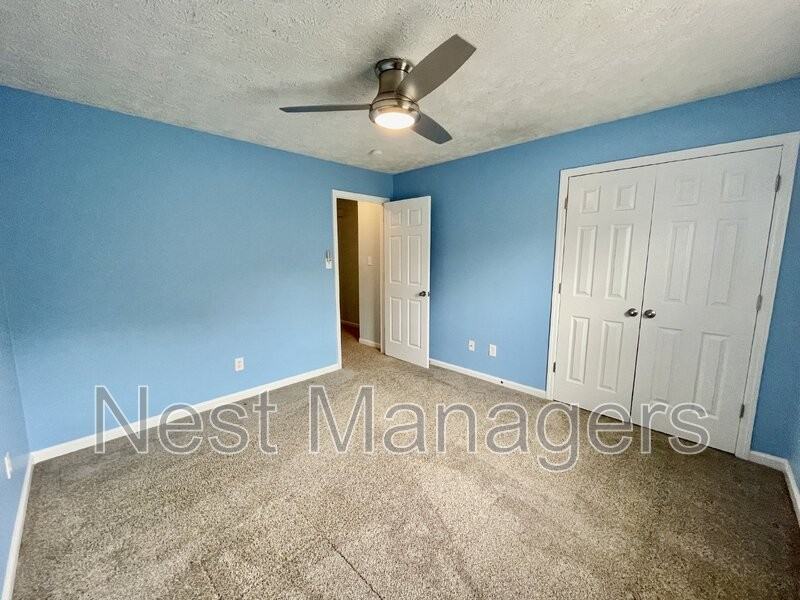 350 Bubble Creek Ct #3 - Photo 5 of 19