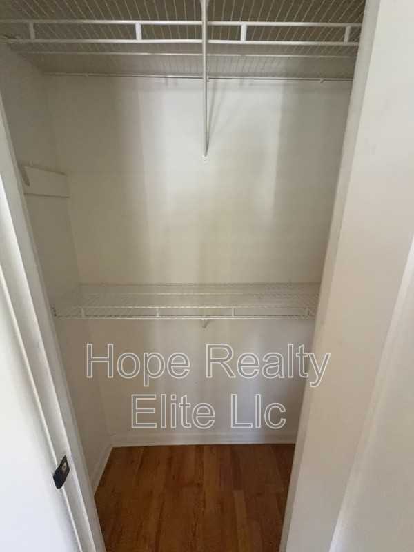 1309 N Franklin St - Photo 6 of 20