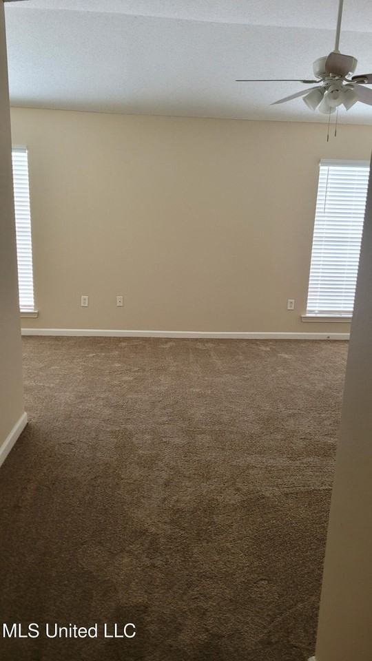 5935 Telford Dr - Photo 7 of 14