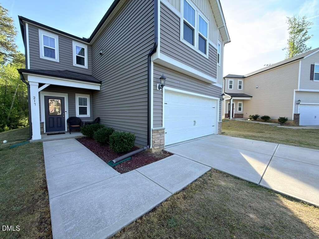 217 Wilbur Lake Dr - Photo 3 of 31