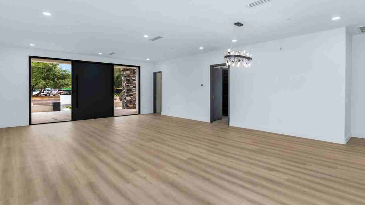 5927 E North Ln - Photo 2 of 27