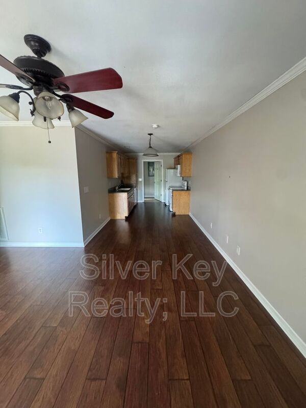 1515 W Madison Ave #1C - Photo 4 of 19