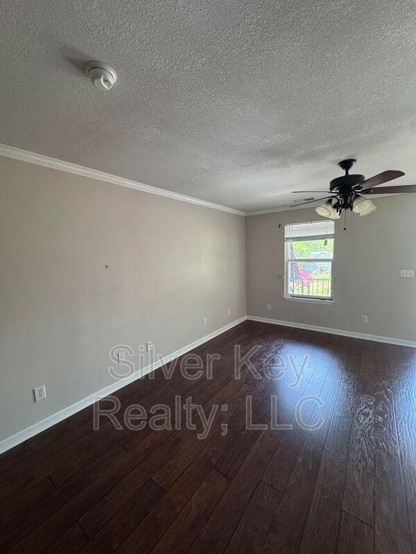 1515 W Madison Ave #1C - Photo 5 of 19