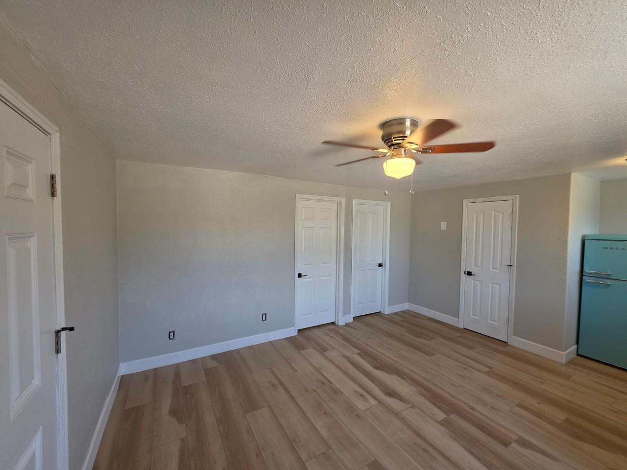 2803 E Monroe St #REAR - Photo 5 of 25