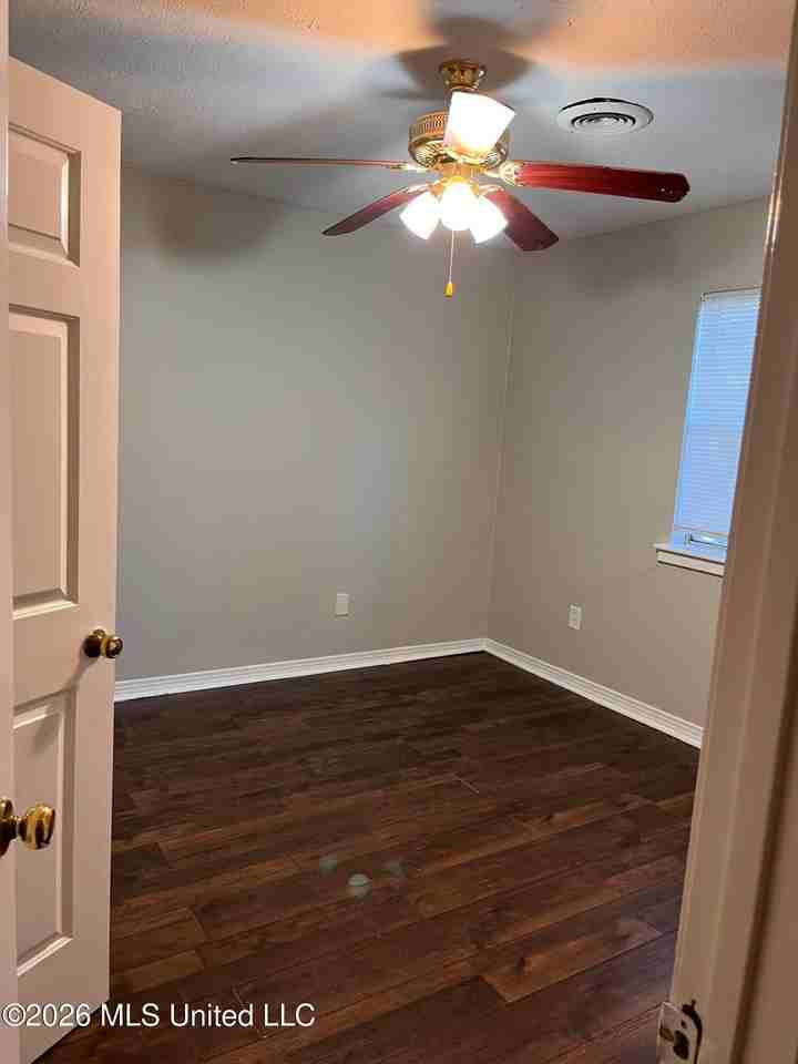 3001 Jamestown Way - Photo 3 of 12