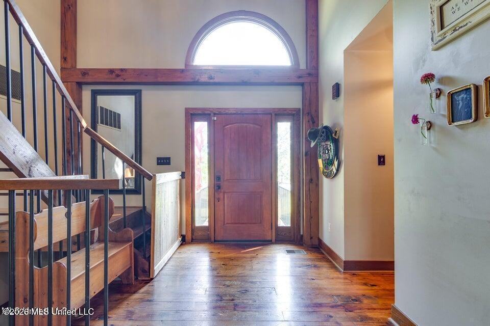 7689 Germantown Rd - Photo 5 of 50