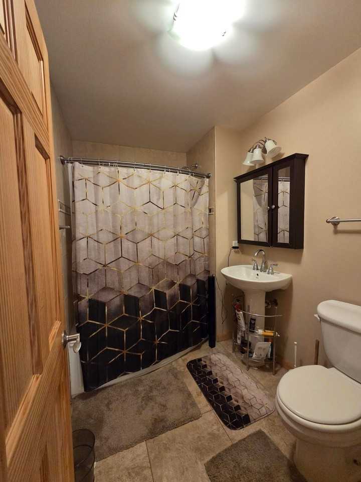10260 Windsor Pl - Photo 7 of 16