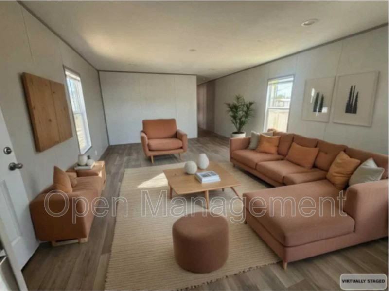 518 Everitt Ave - Photo 3 of 12
