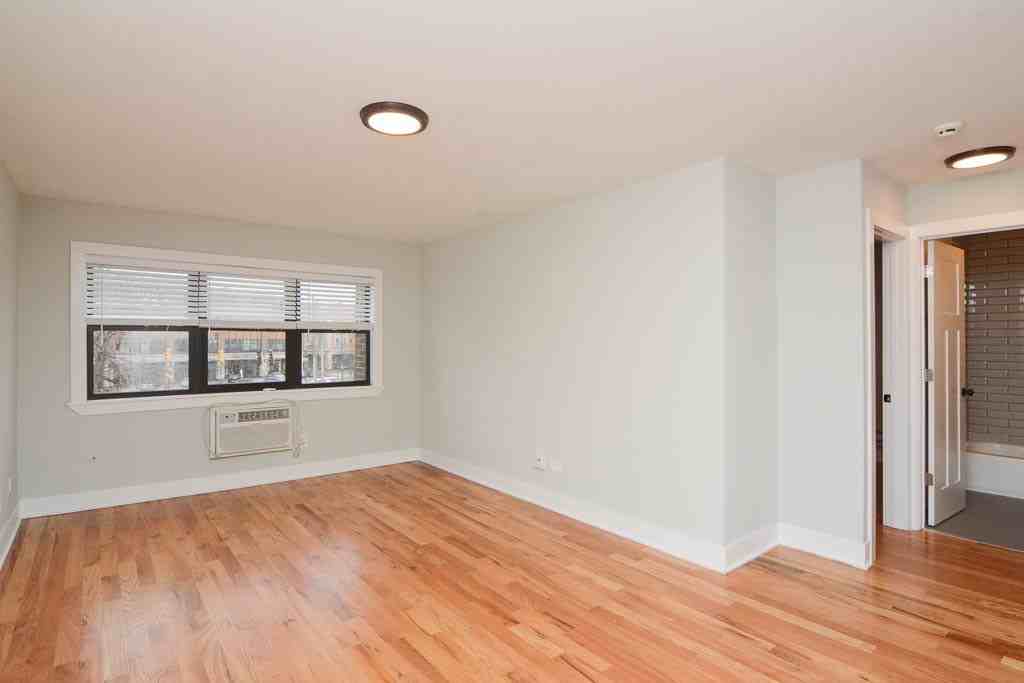 696 Elm Pl #300 - Photo 6 of 21