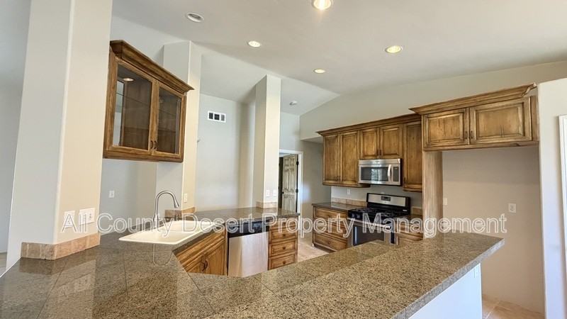 9751 Palm Dr - Photo 7 of 26