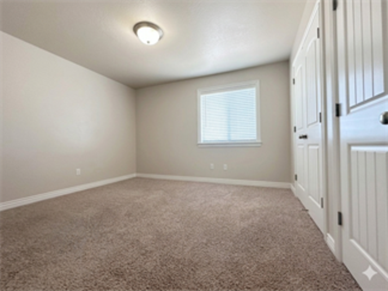 465 Nw #C - Photo 5 of 9
