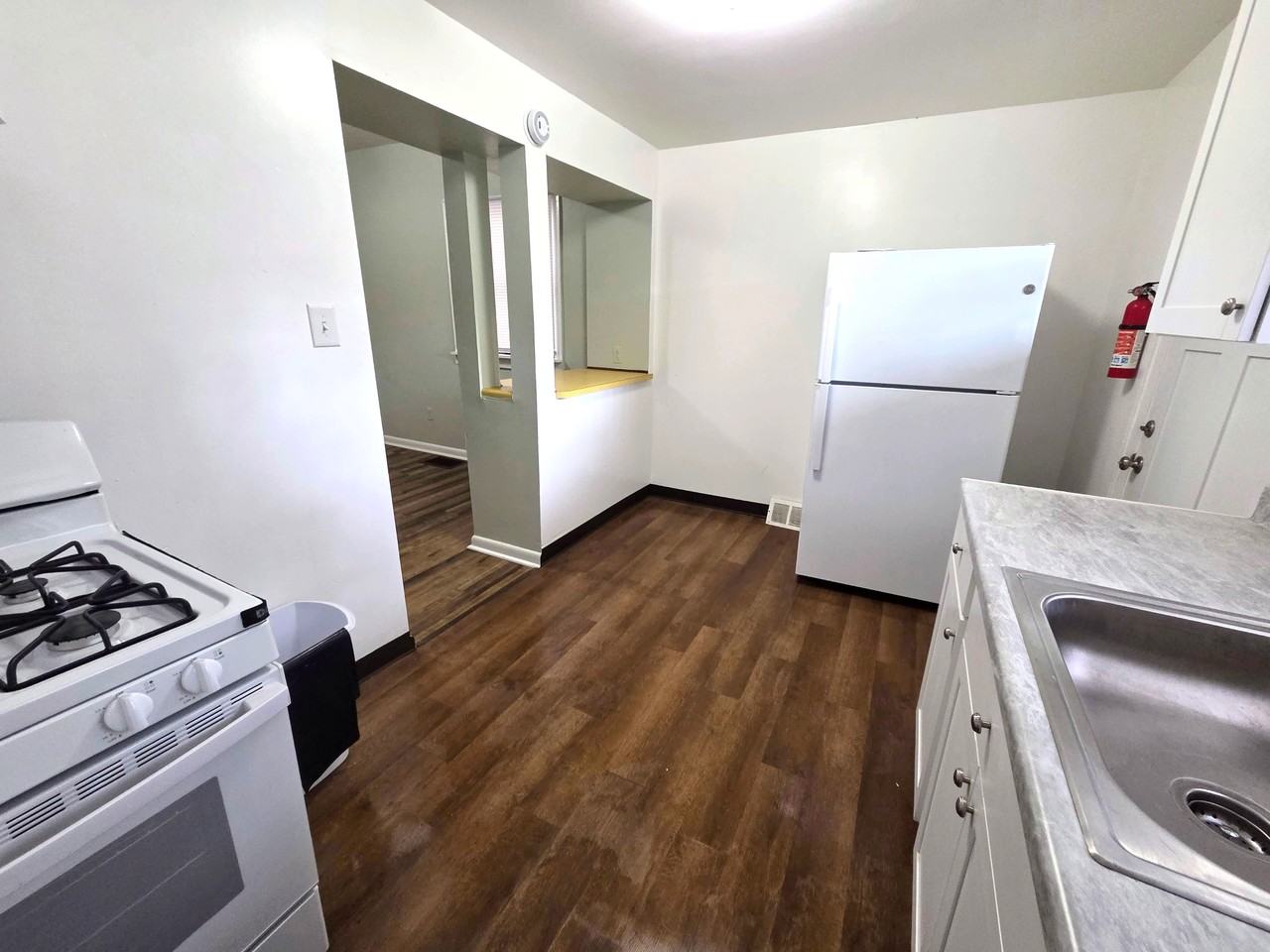 705 Russellwood Ave #1 - Photo 4 of 26