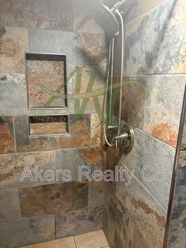 123 Van Buren St - Photo 2 of 18