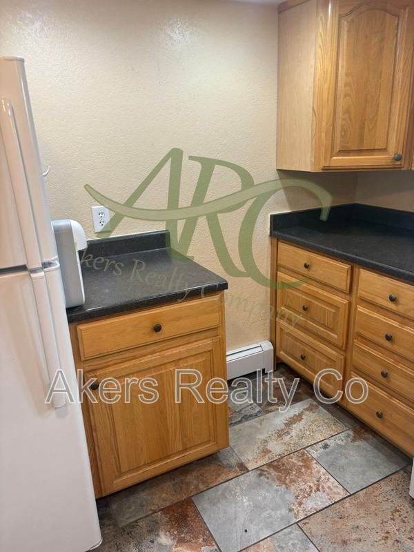 123 Van Buren St - Photo 4 of 18
