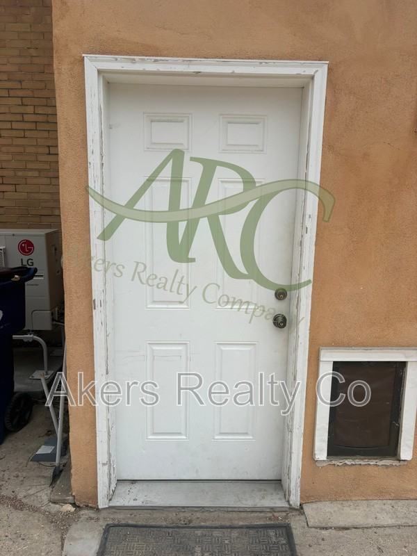 123 Van Buren St - Photo 5 of 18