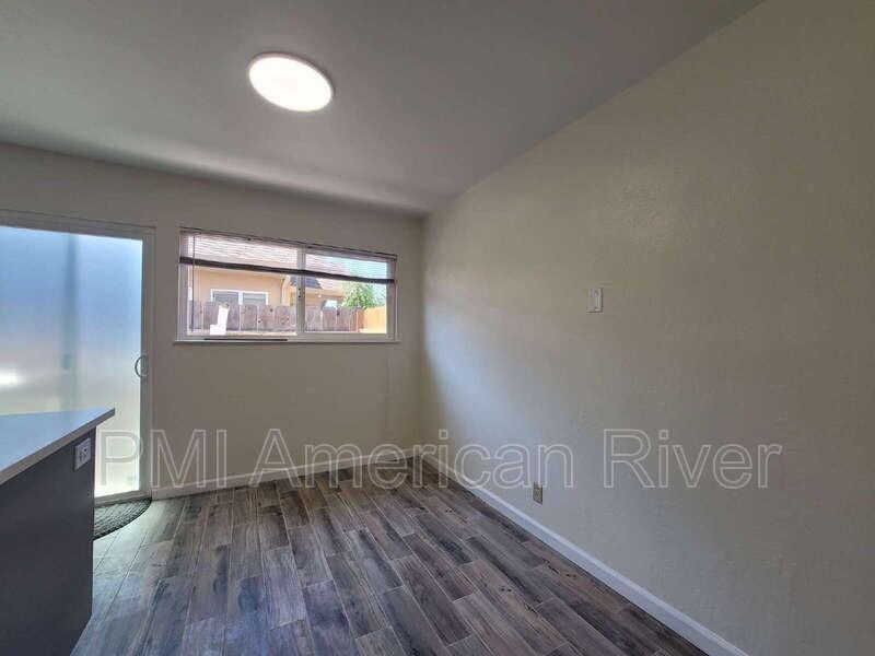 881 Beardsley Dr - Photo 4 of 18