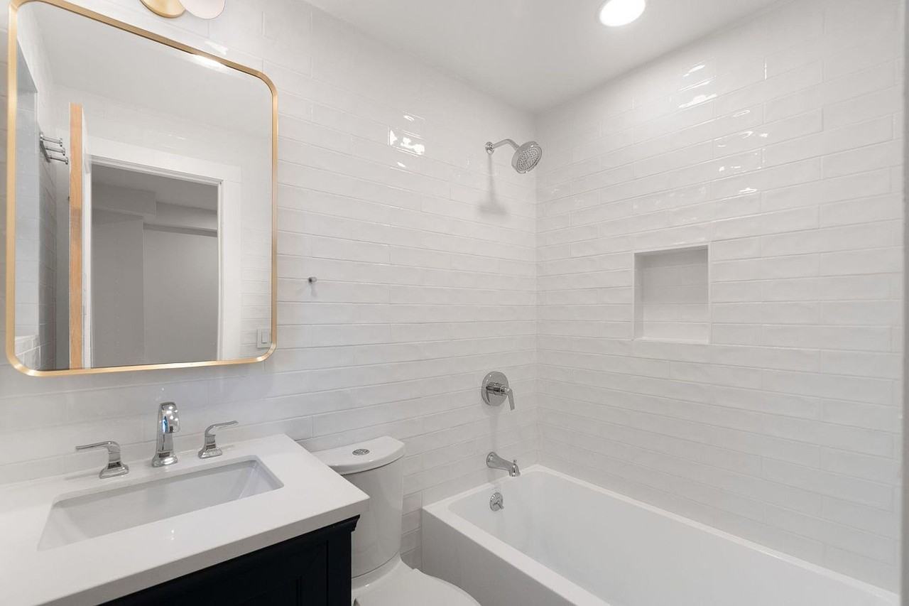 82 Colgate St - Photo 2 of 9