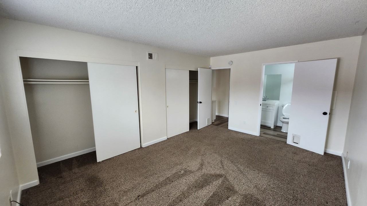 1305 W Hickory Ave - Photo 7 of 16