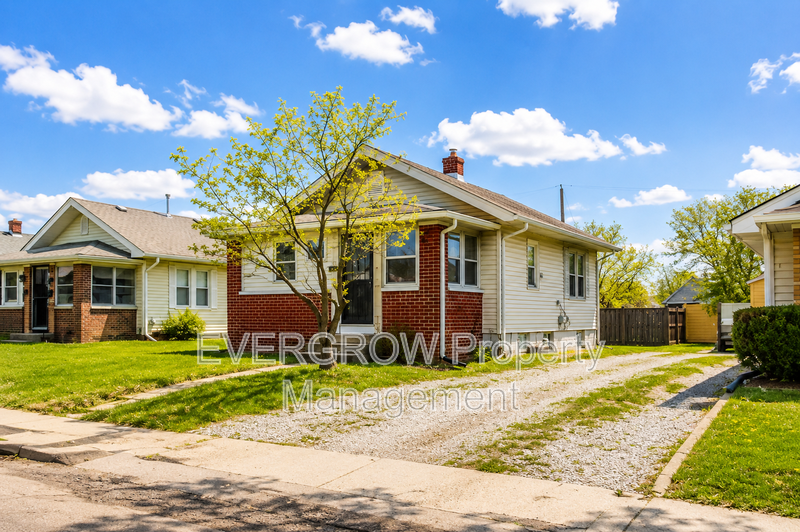 1417 N Denny St - Photo 2 of 27