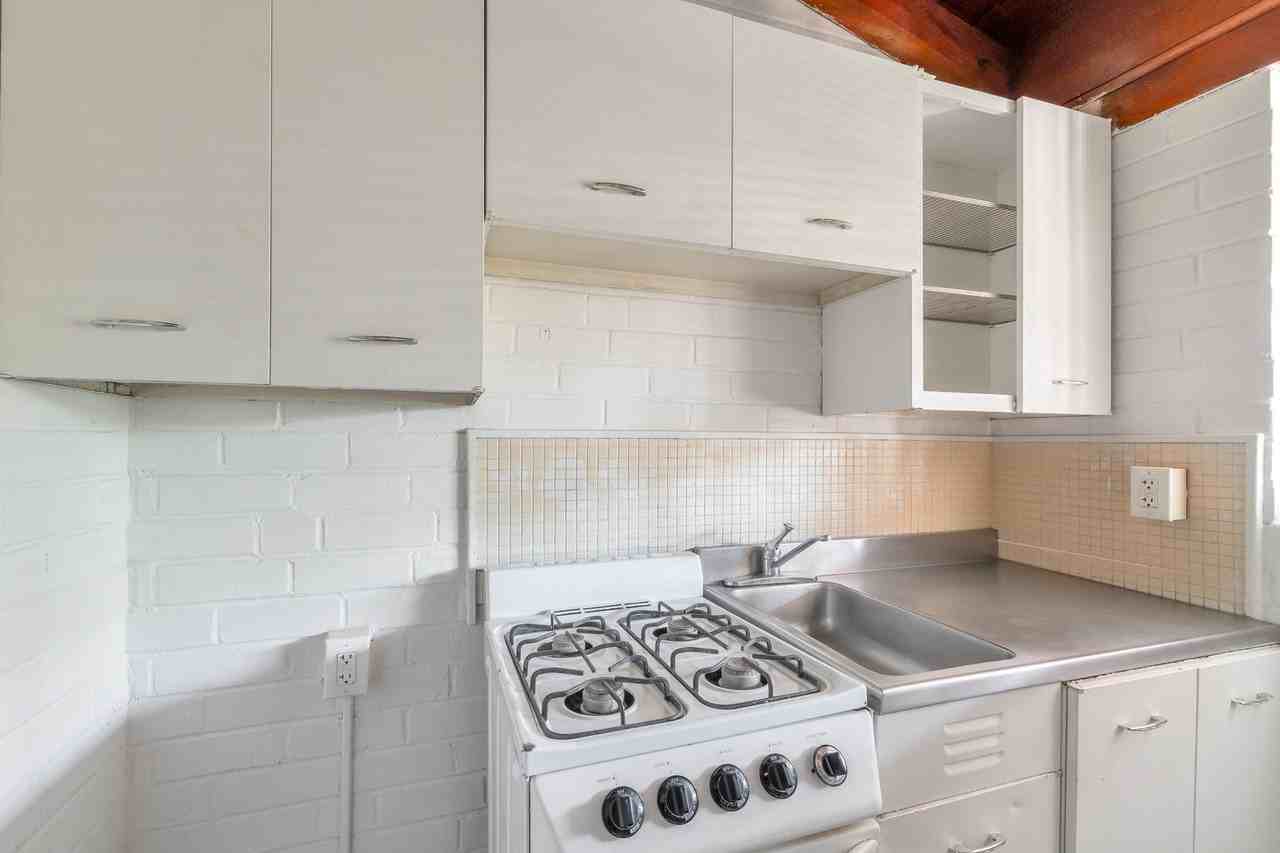 947 N Alvernon Way #7 - Photo 5 of 16