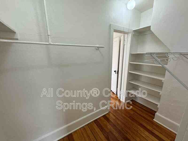 612 E Del Norte St - Photo 5 of 24