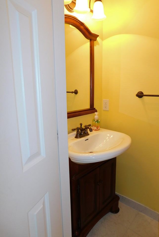2008 Metacomet Way - Photo 3 of 28