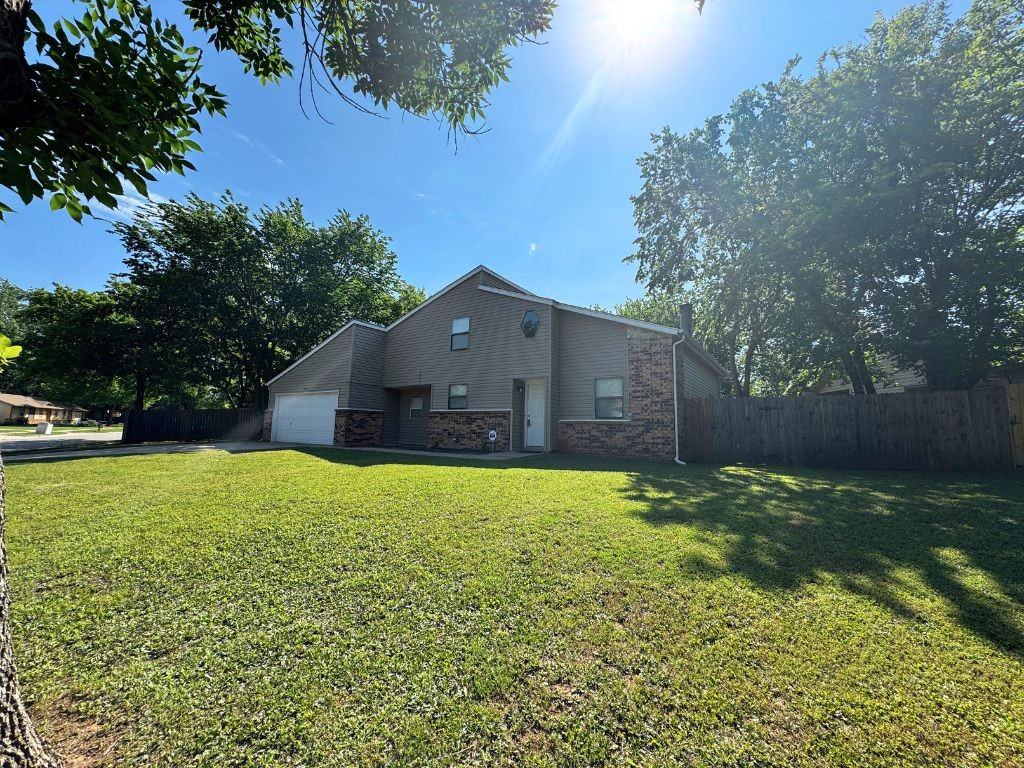1805 Terryton Dr - Photo 2 of 23