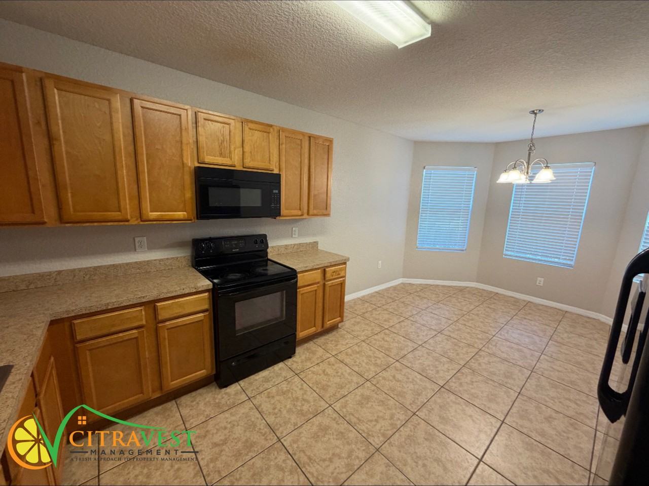 1625 Wallace Manor Blvd - Photo 4 of 12