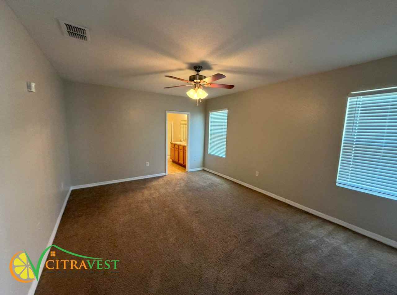 1625 Wallace Manor Blvd - Photo 5 of 12