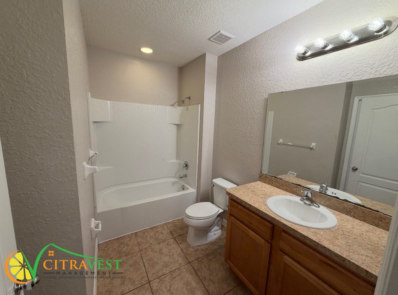 1625 Wallace Manor Blvd - Photo 6 of 12