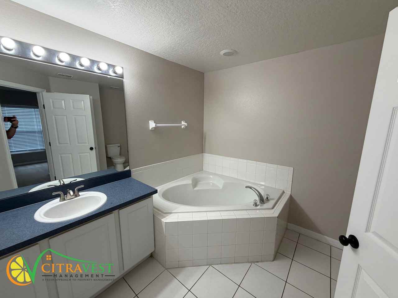 635 Kangaroo Dr - Photo 6 of 12