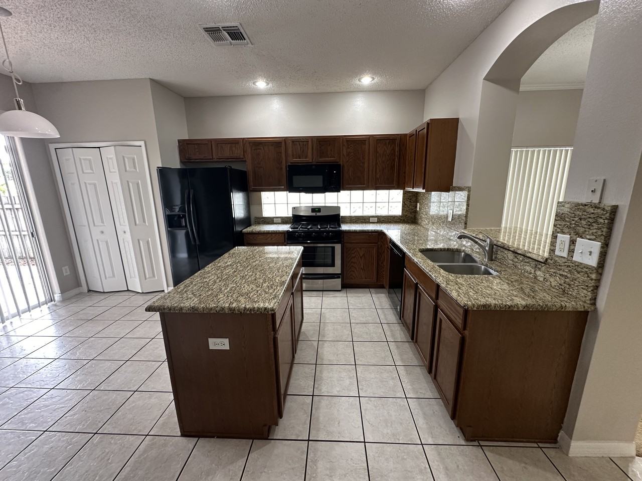 848 Obo Dr - Photo 3 of 12