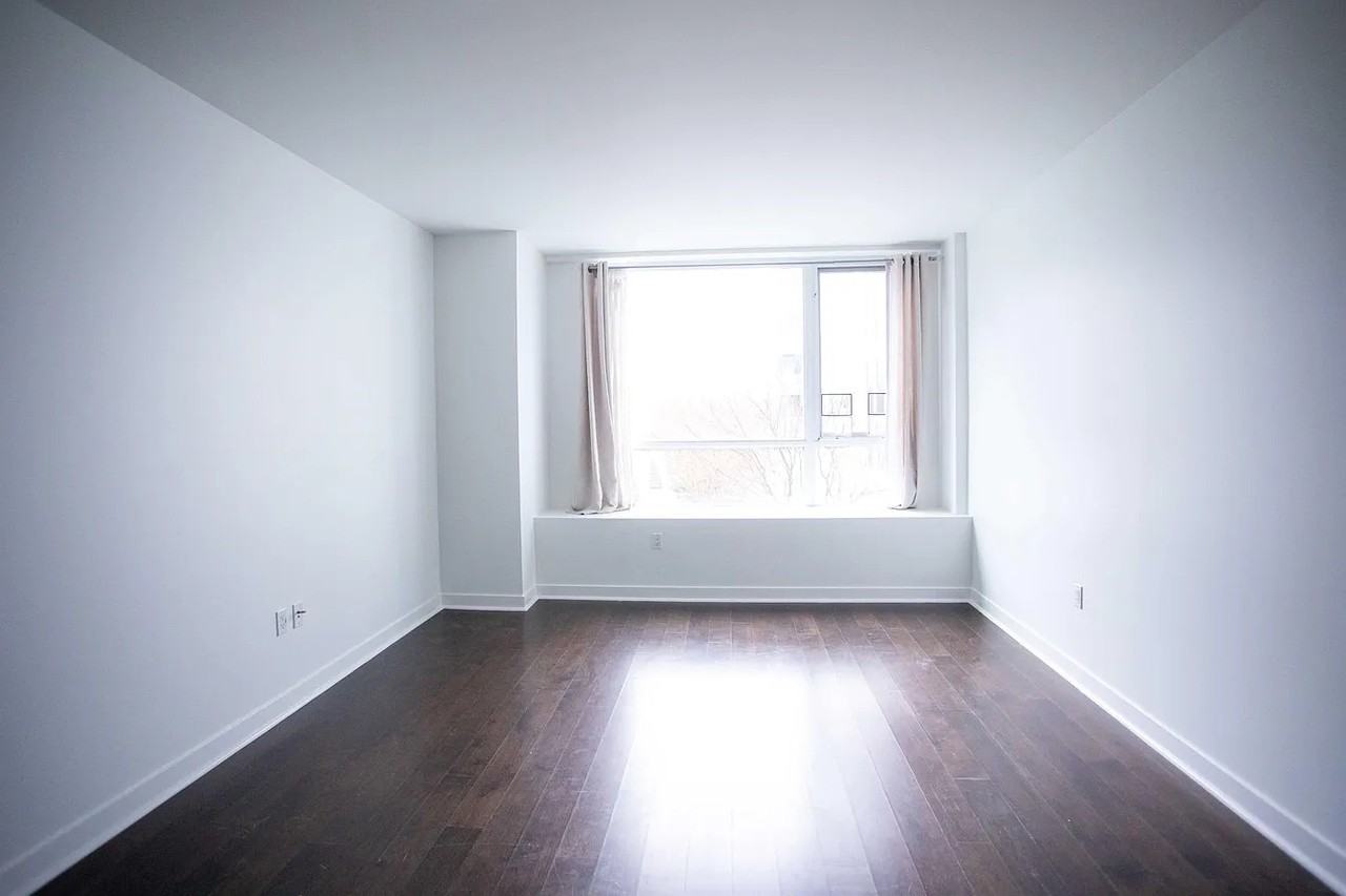 300 Berry St - Photo 5 of 11