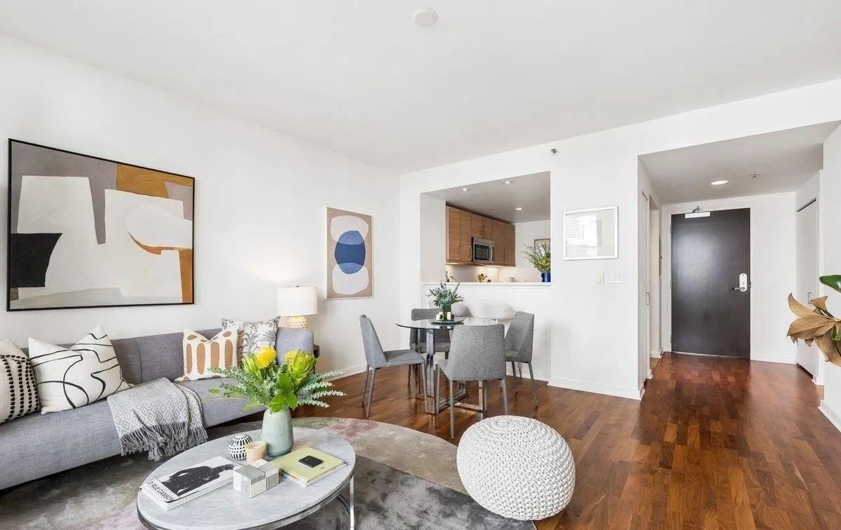 555 4Th St - Photo 2 of 11