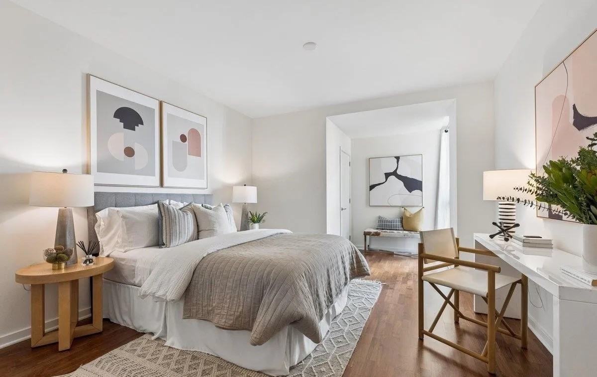 555 4Th St - Photo 6 of 11